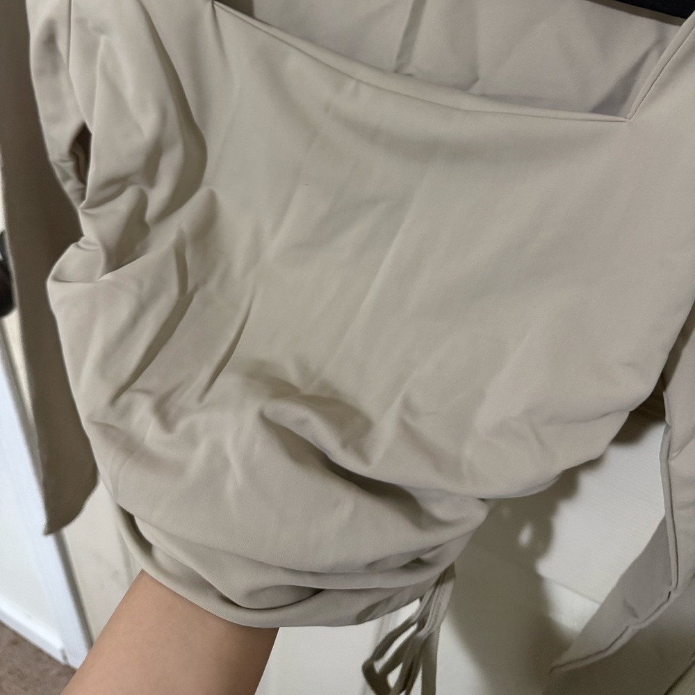 Foxy Jeans Taupe Ruched Square Neck Long Sleeve Top | Size S - Picture 6 of 12